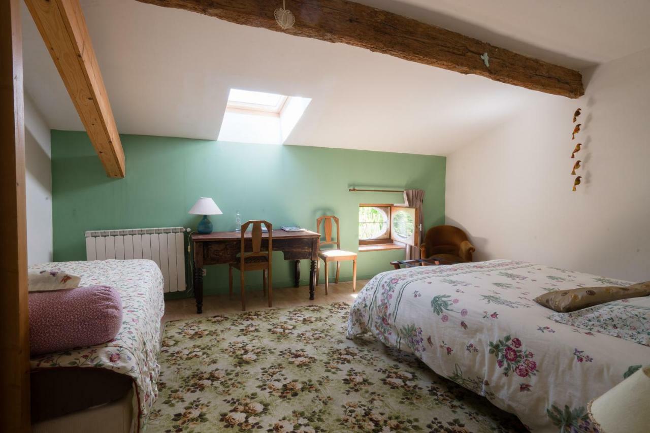 "Il Etait Une Soie..." Hotel Saint-Vincent-de-Barres Buitenkant foto